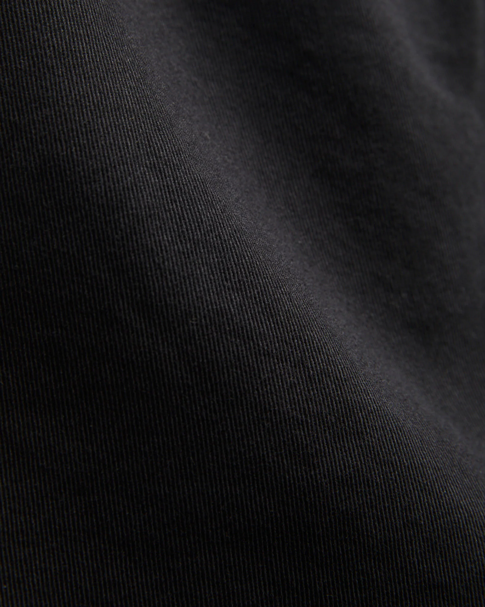 5" Lightweight Cotton Twill Shorts in Deep Black - Image 2