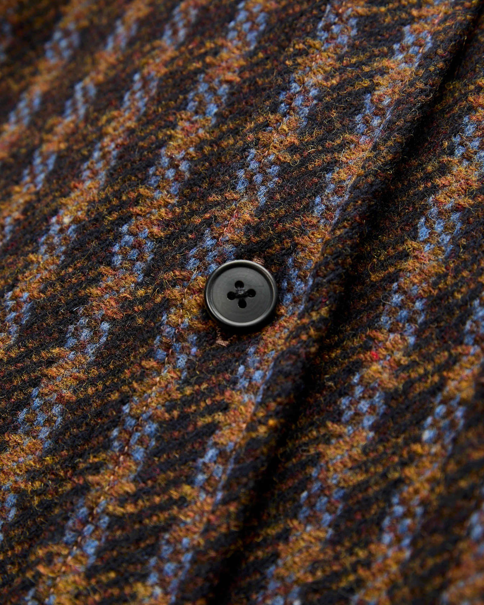 Merino Tweed Button-Up Shirt in Navy - Image 5