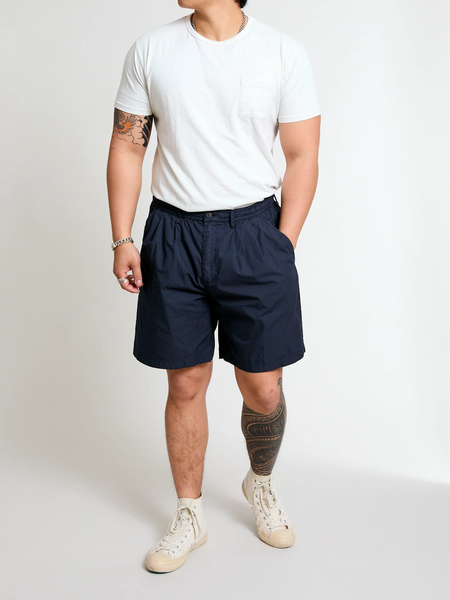 Mhor Shorts in Navy - Image 9