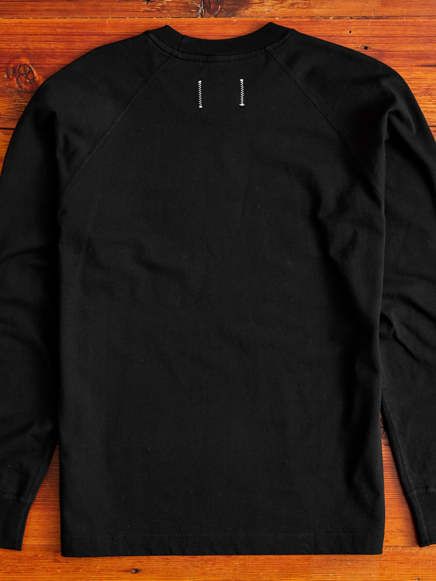 Midweight Jersey Longsleeve T-Shirt in Black - Image 8
