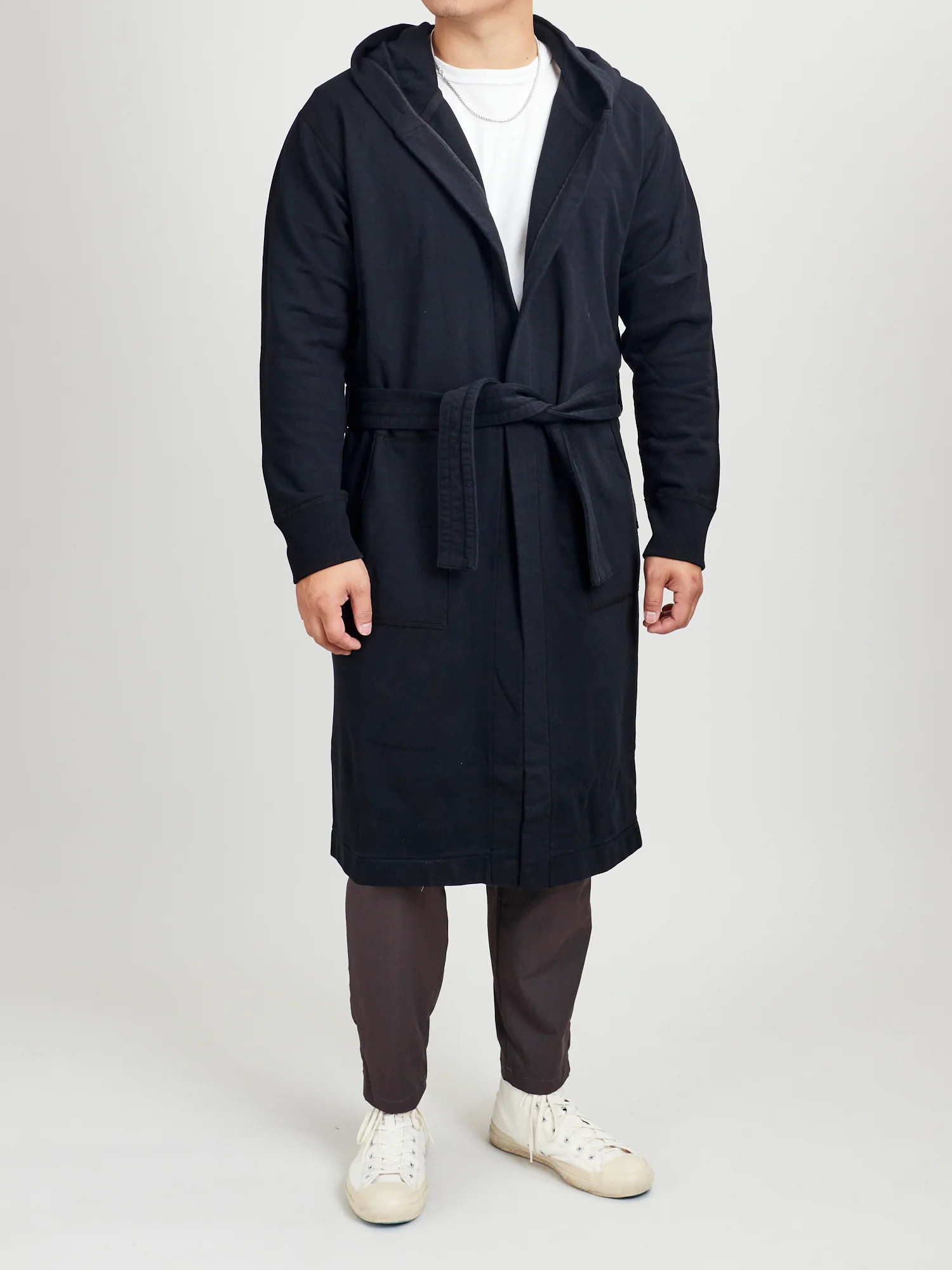 Midweight Terry Hooded Robe in Black - Image 2
