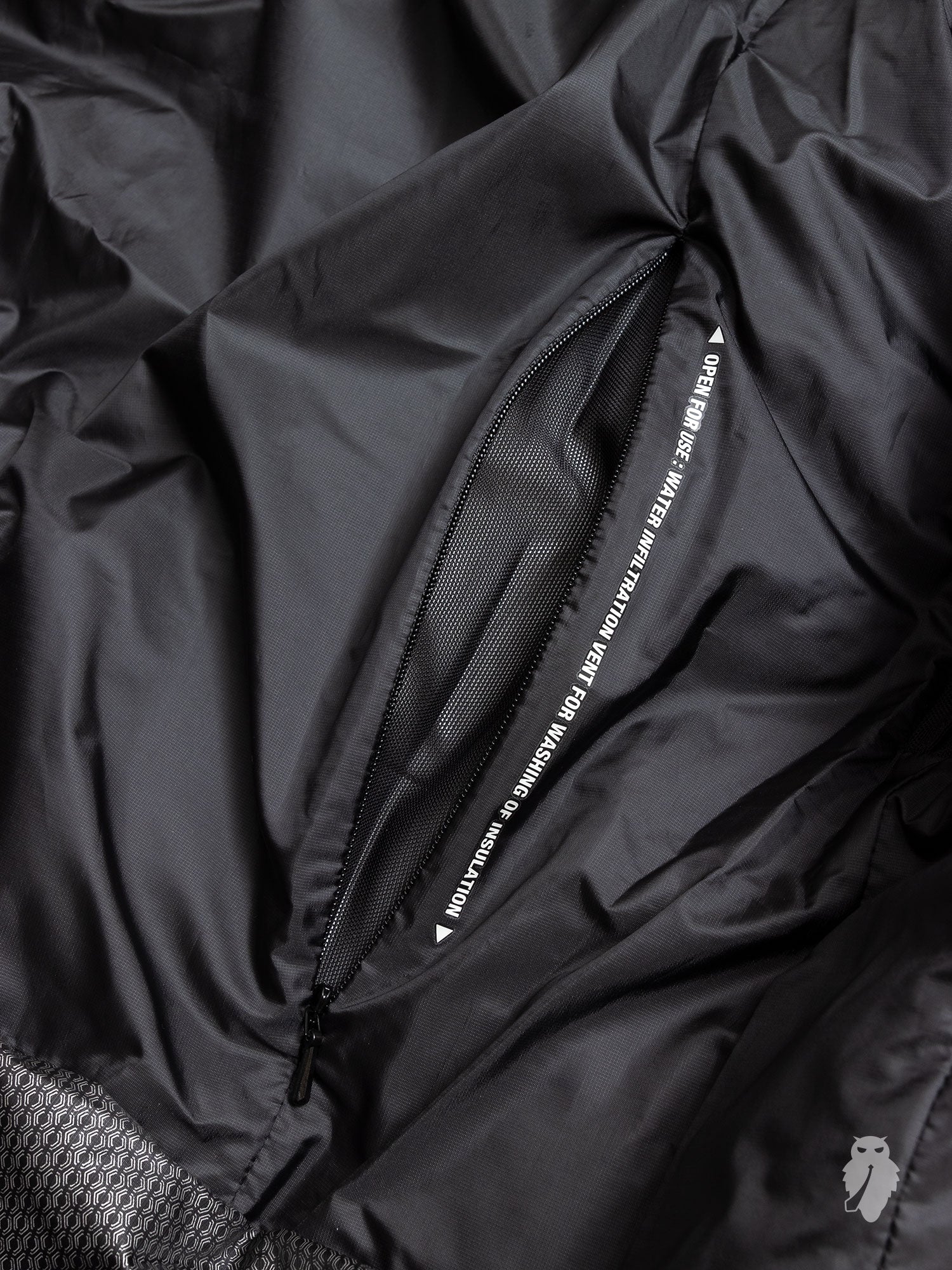 "Mountaineer" Mizusawa Down Jacket in Black - Image 12