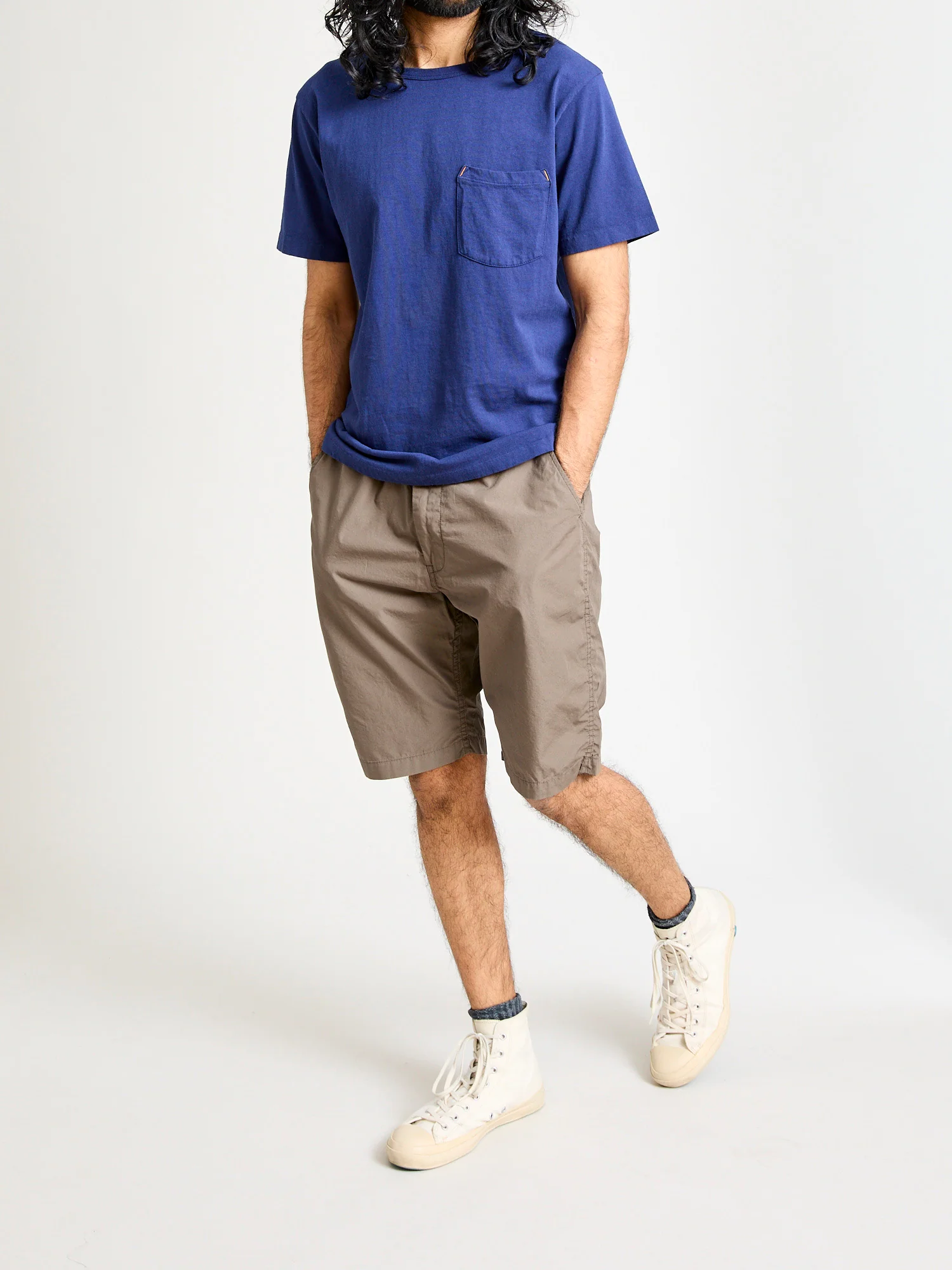 New Yorker Shorts in Greige - Image 10