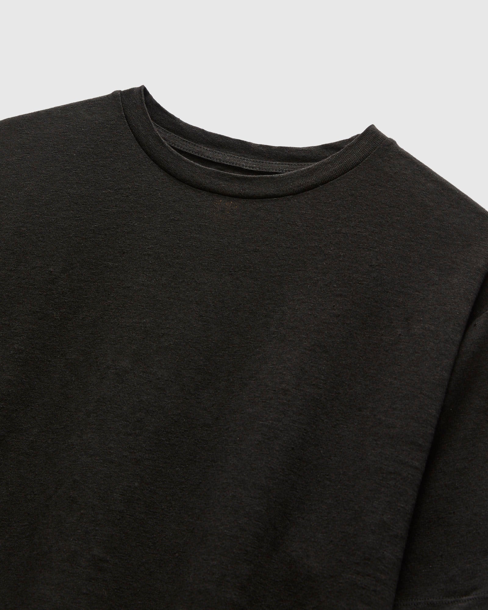 Normandy Linen T-Shirt in Black - Image 4