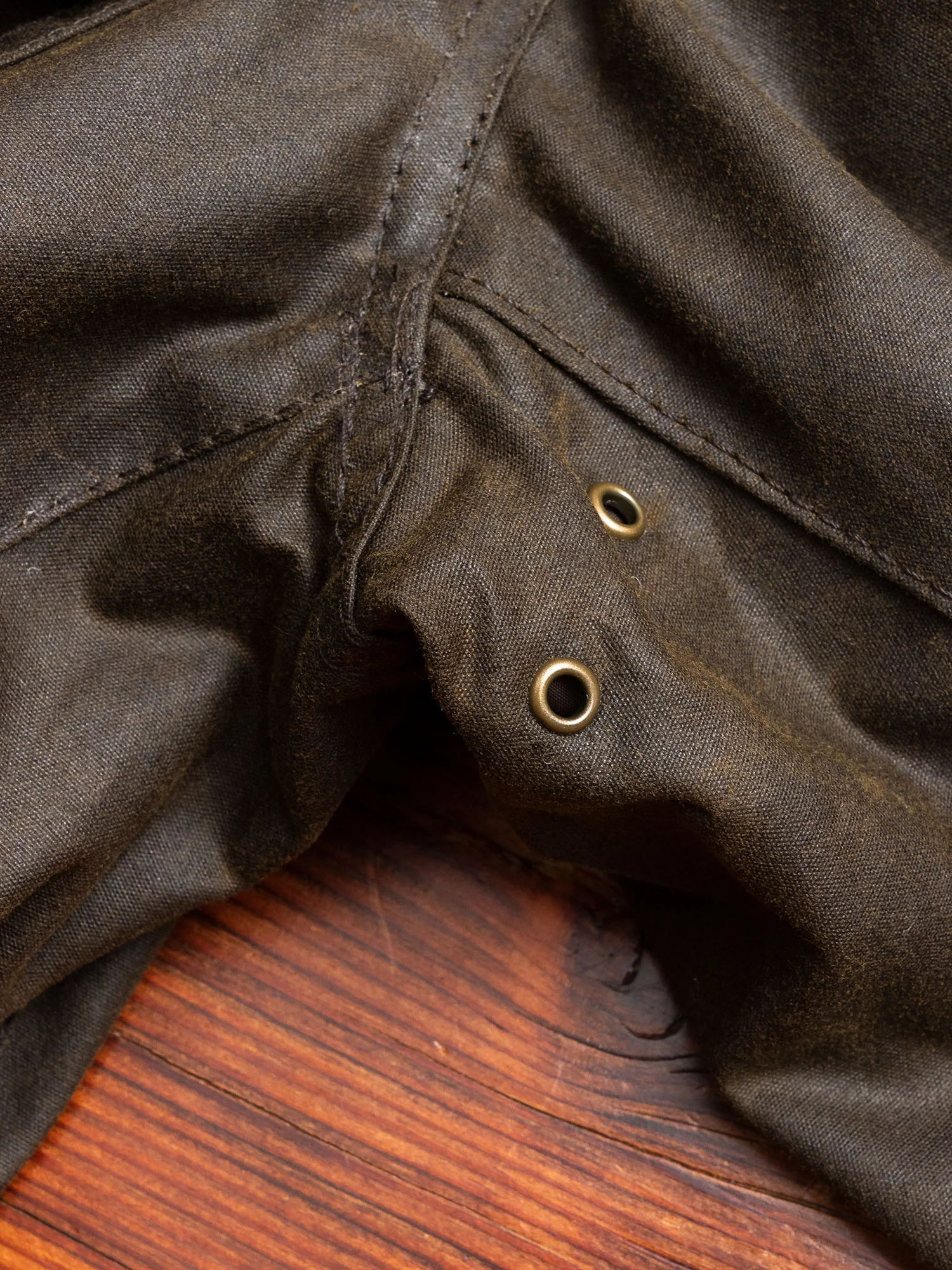 "Ogston" Wax Jacket in Olive - Image 5
