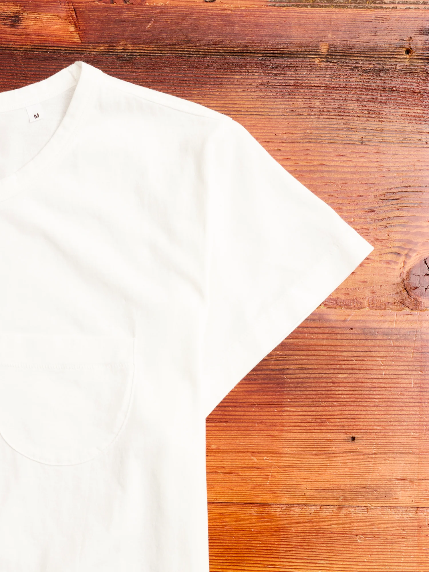 Organic Cotton Tubular Pocket T-Shirt in Natural - Image 4