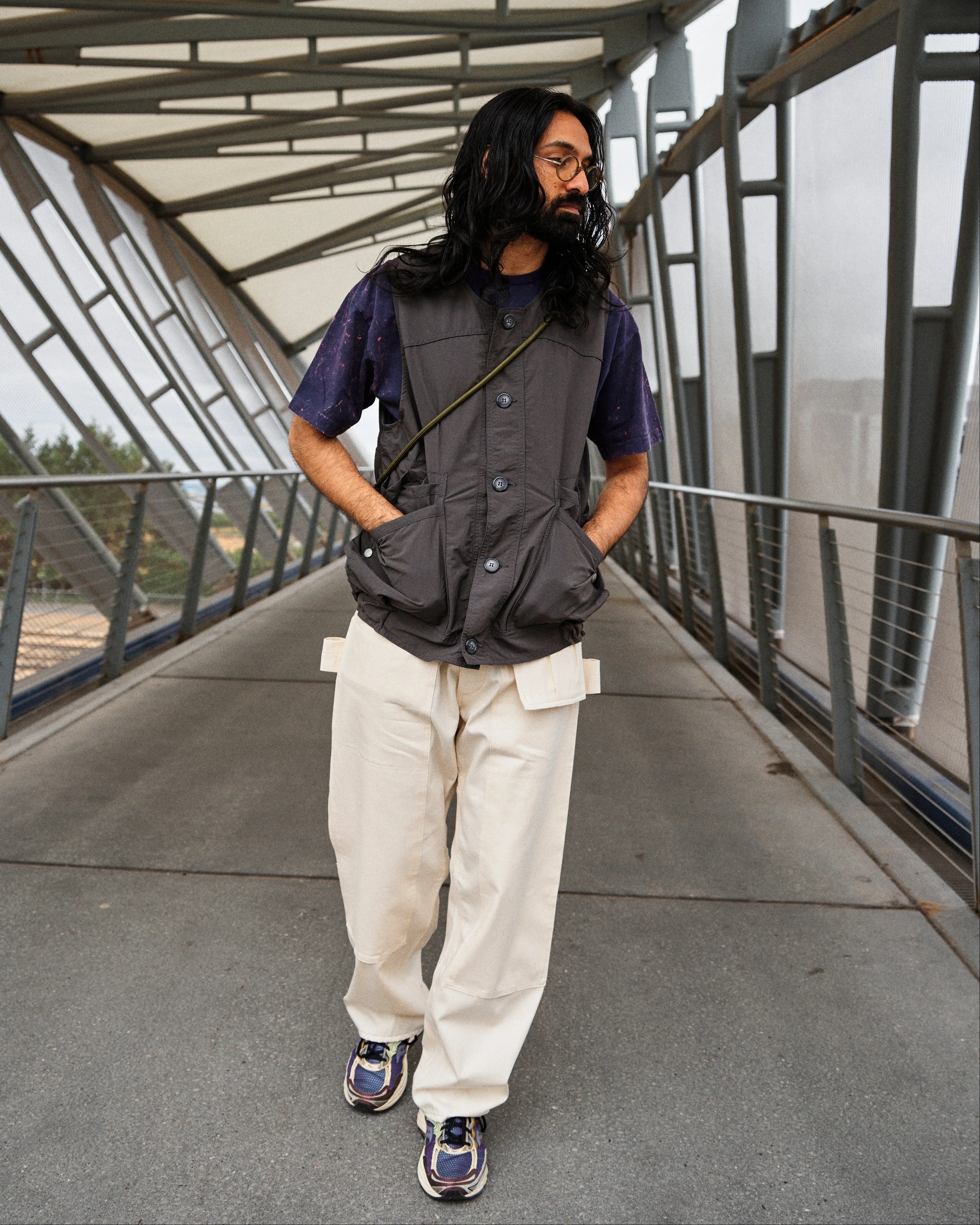 Overgrown Hiker Vest in Nylon Ripstop Charcoal - Image 2