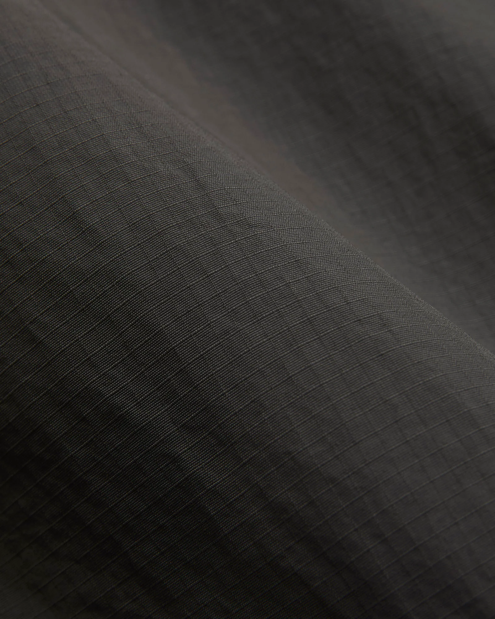 Overgrown Hiker Vest in Nylon Ripstop Charcoal - Image 9
