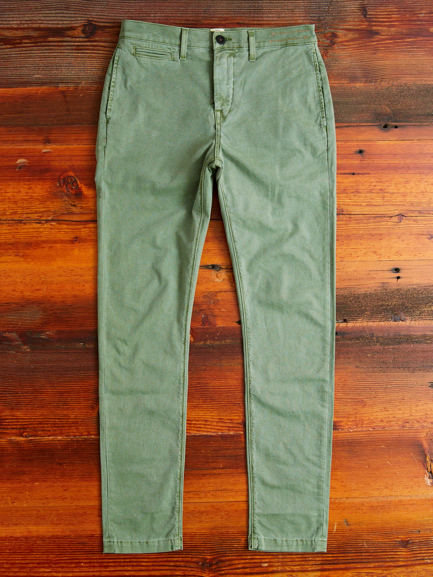 Everyday Chino in Military Green