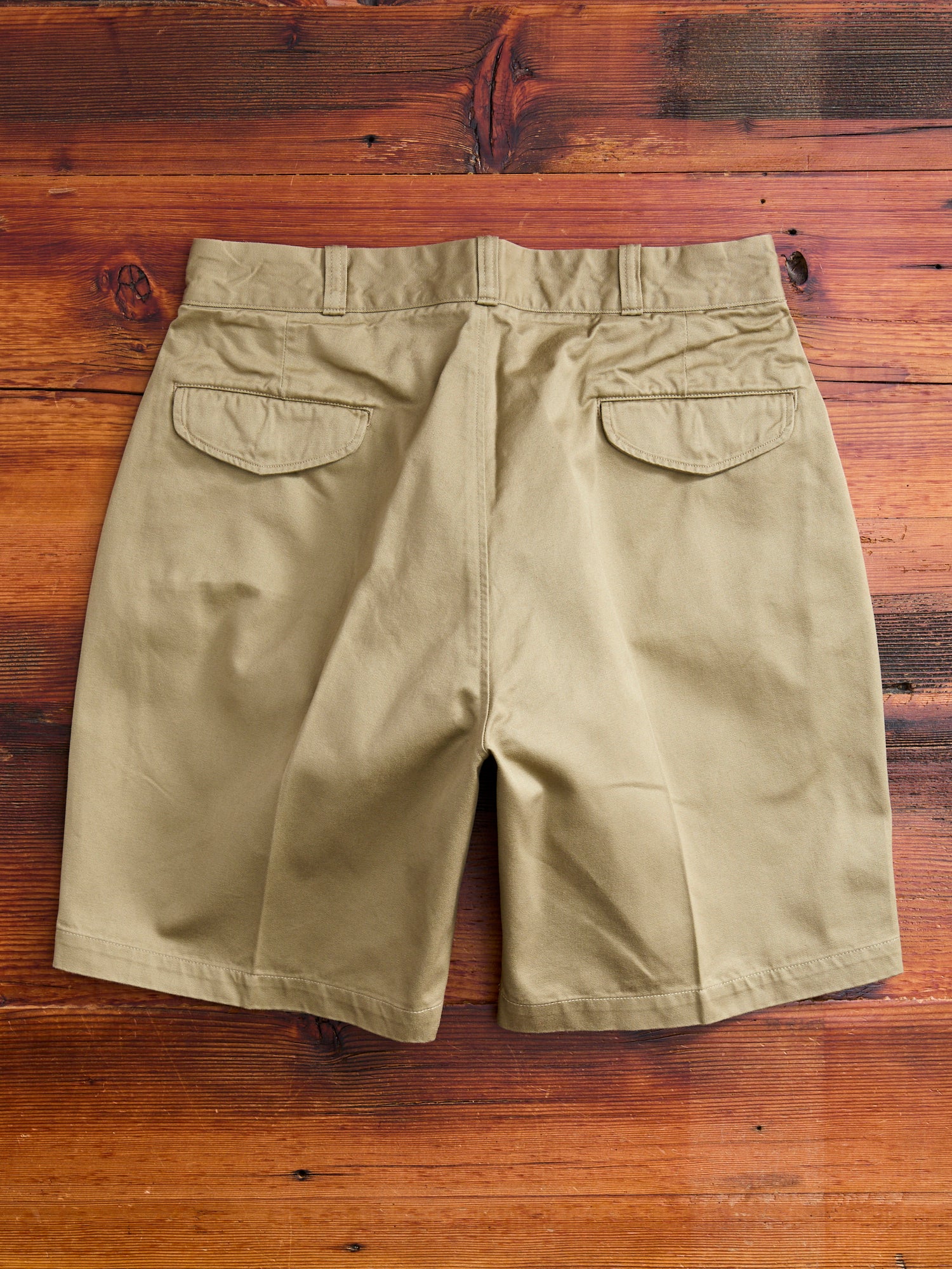 Pleated Military Chino Shorts in Beige - Image 8