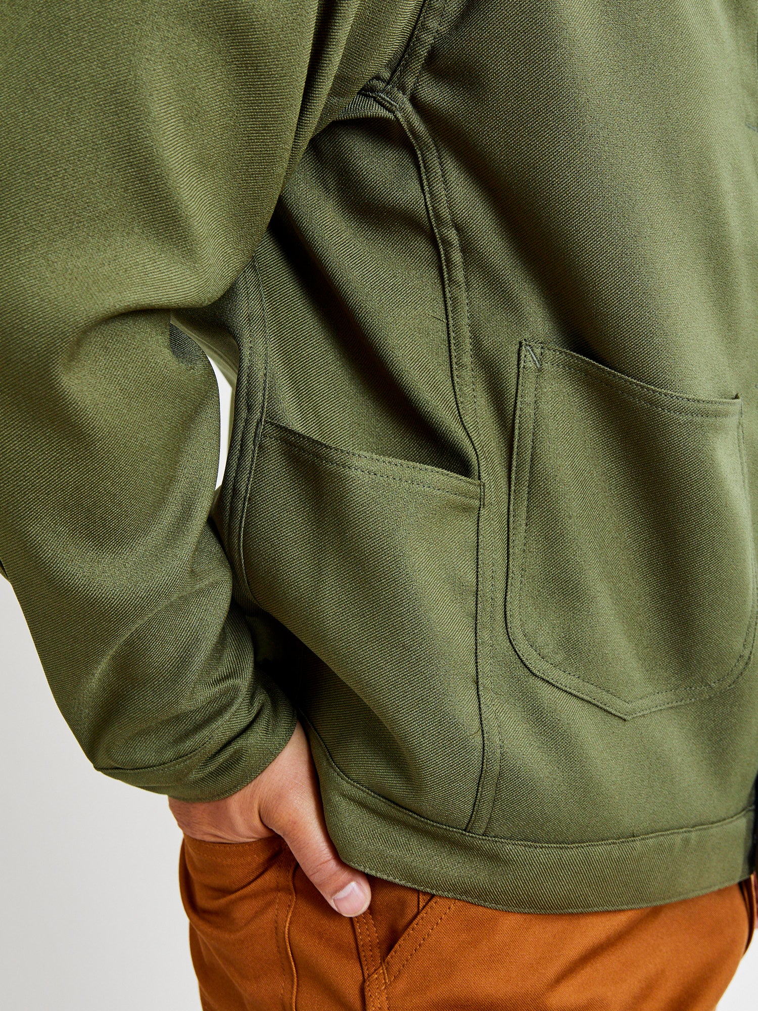 Poly Twill Gardeners Jacket in Olive - Image 3