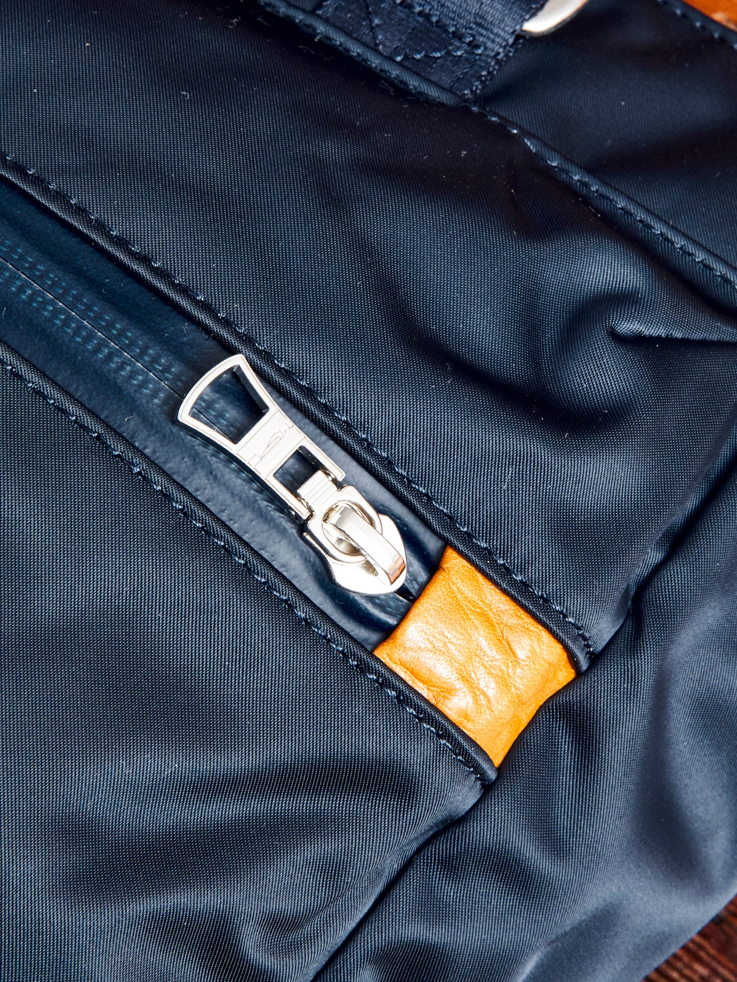 Progress 2way Tote Bag in Navy - Image 8