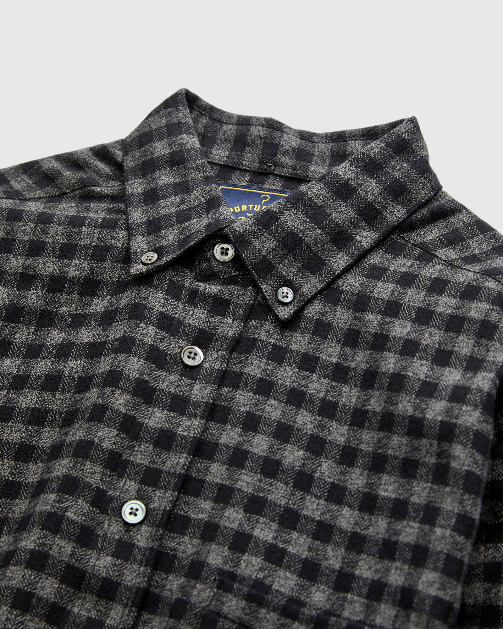 Roca Button-Up Shirt in Grey - Image 4