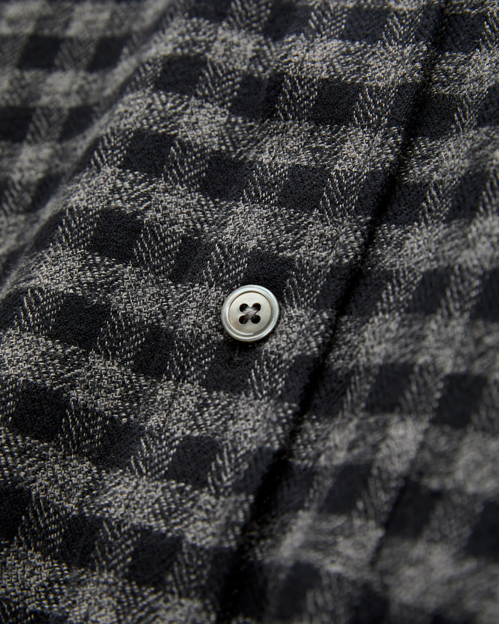 Roca Button-Up Shirt in Grey - Image 5