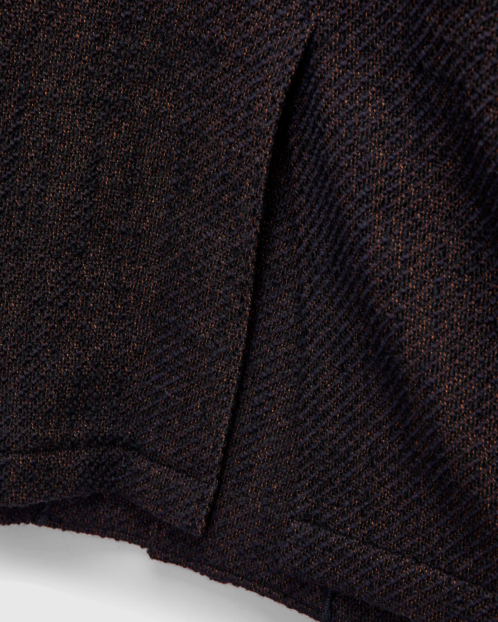Roving Tweed Chester Coat in Dark Navy - Image 10