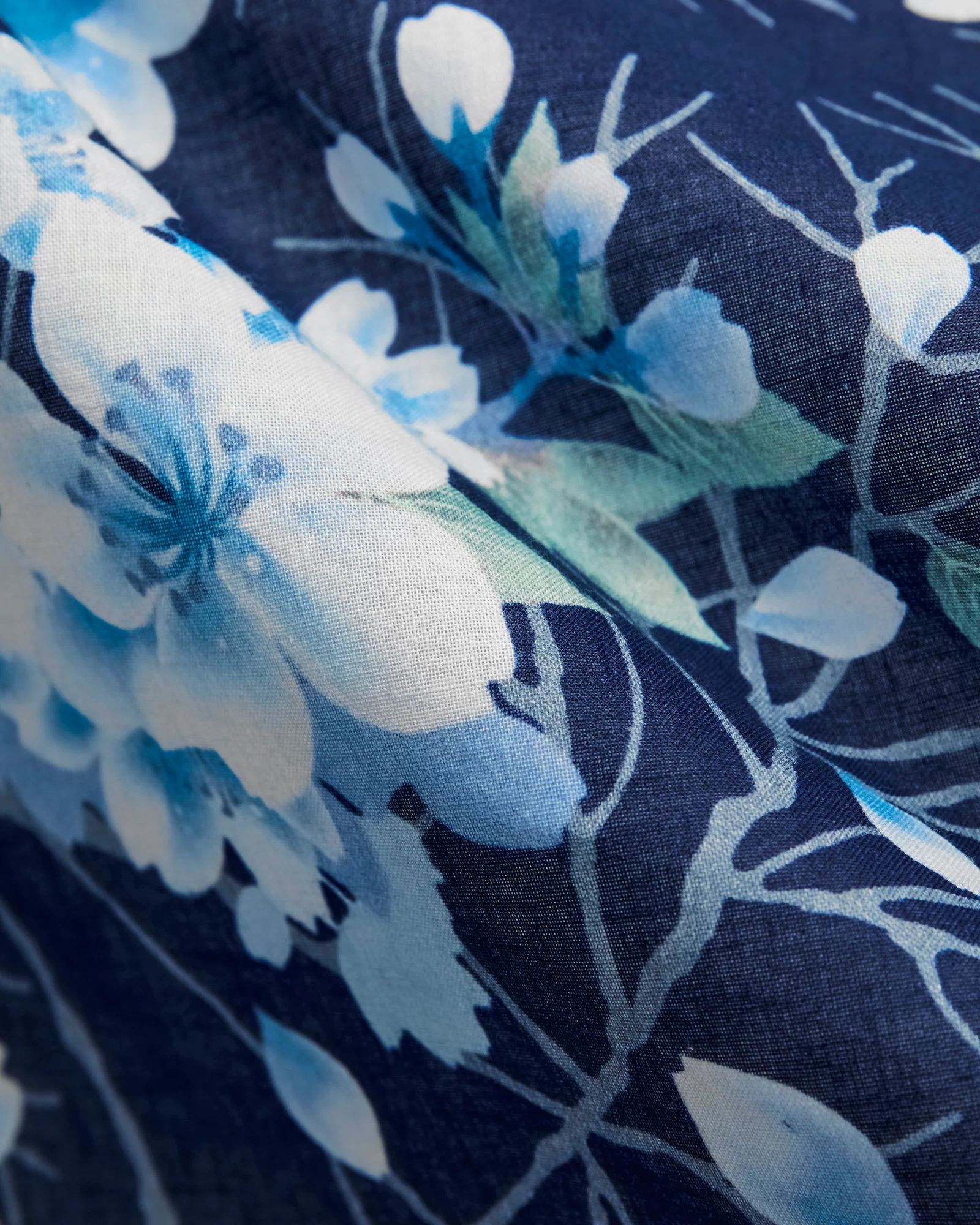 "Sakura Kaza" Bandanna in Navy - Image 3