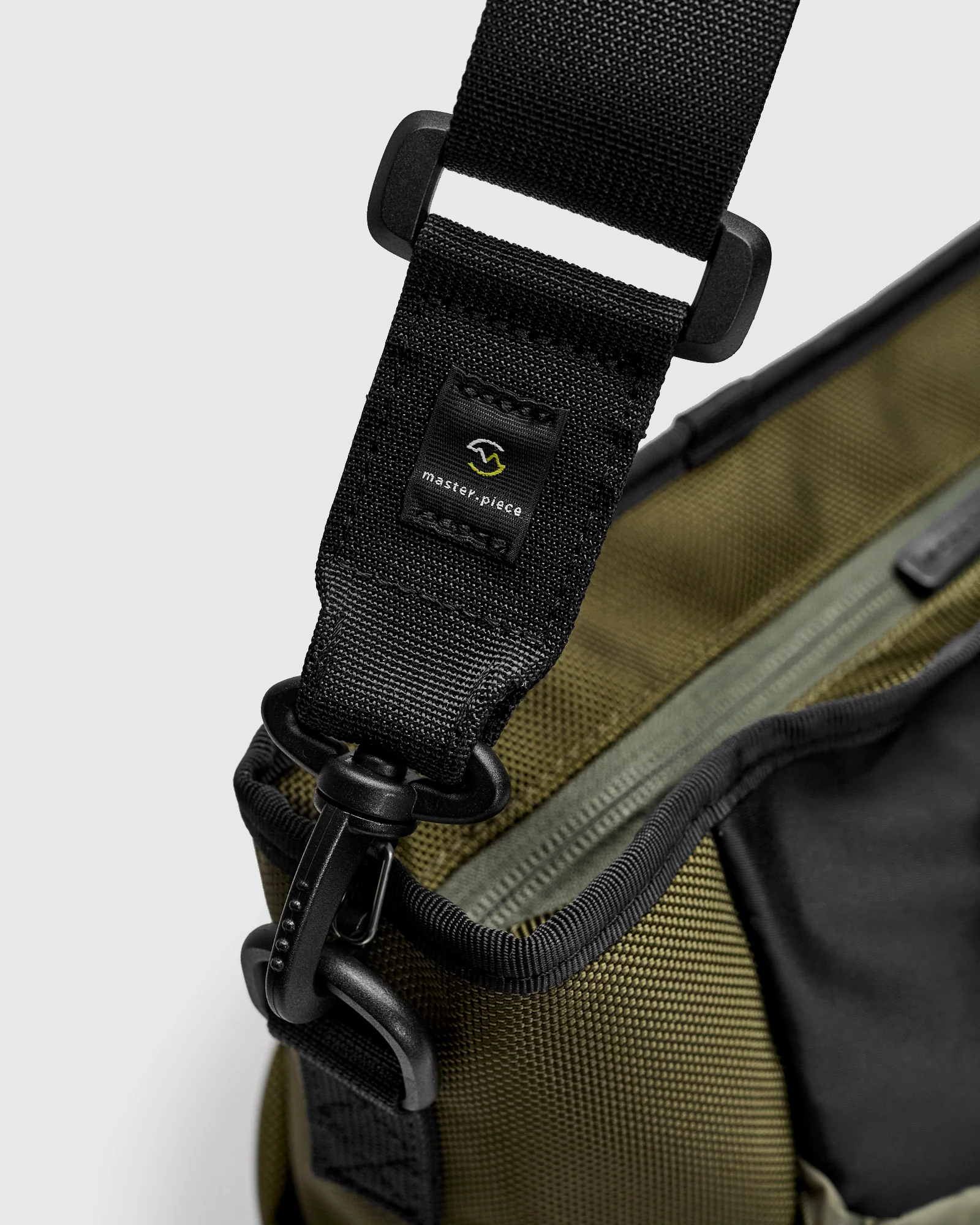 Scramble 2way Tote Bag in Khaki - Image 8