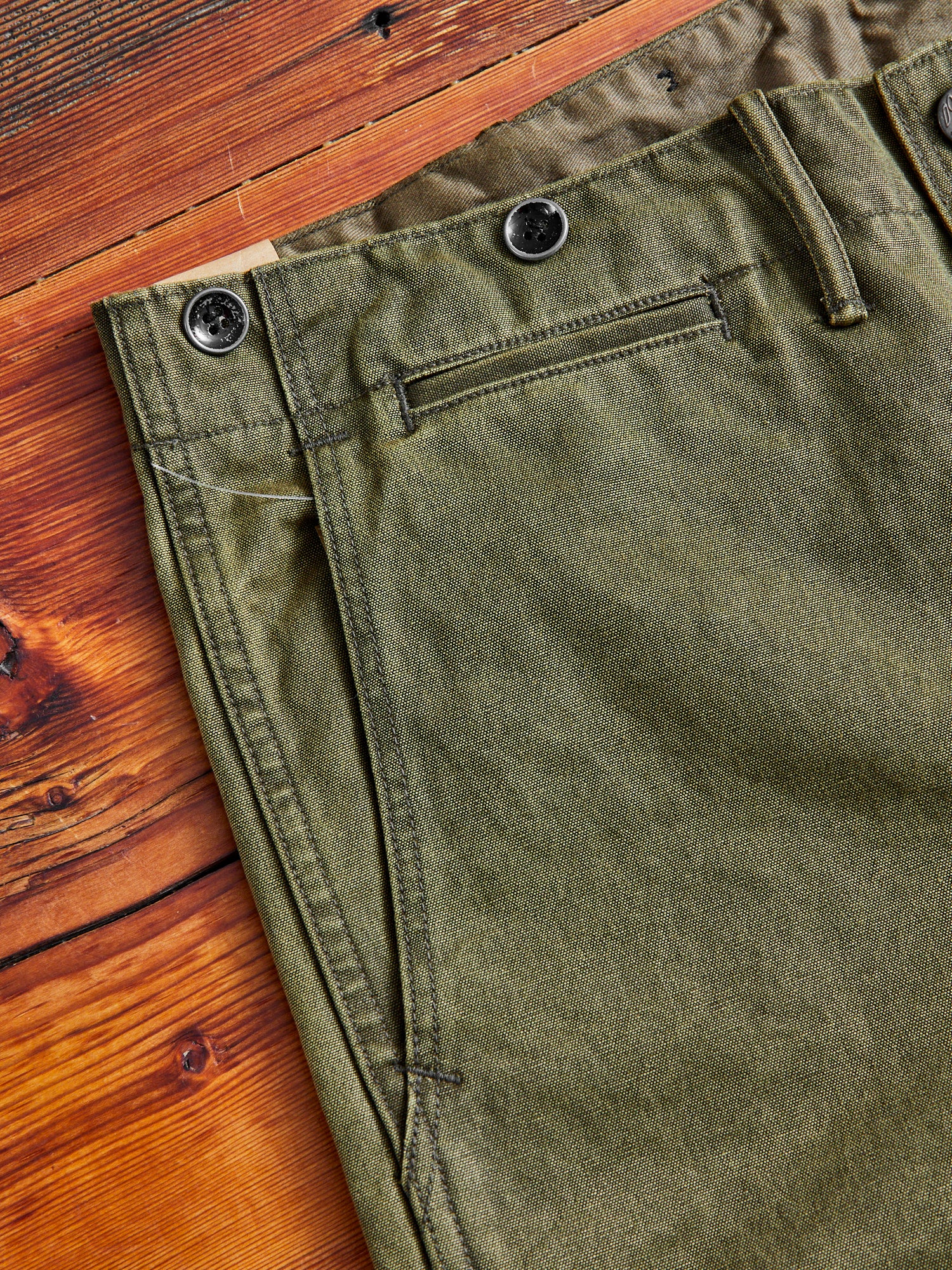 Seattle Cargo Pants in Olive Canvas - Image 4
