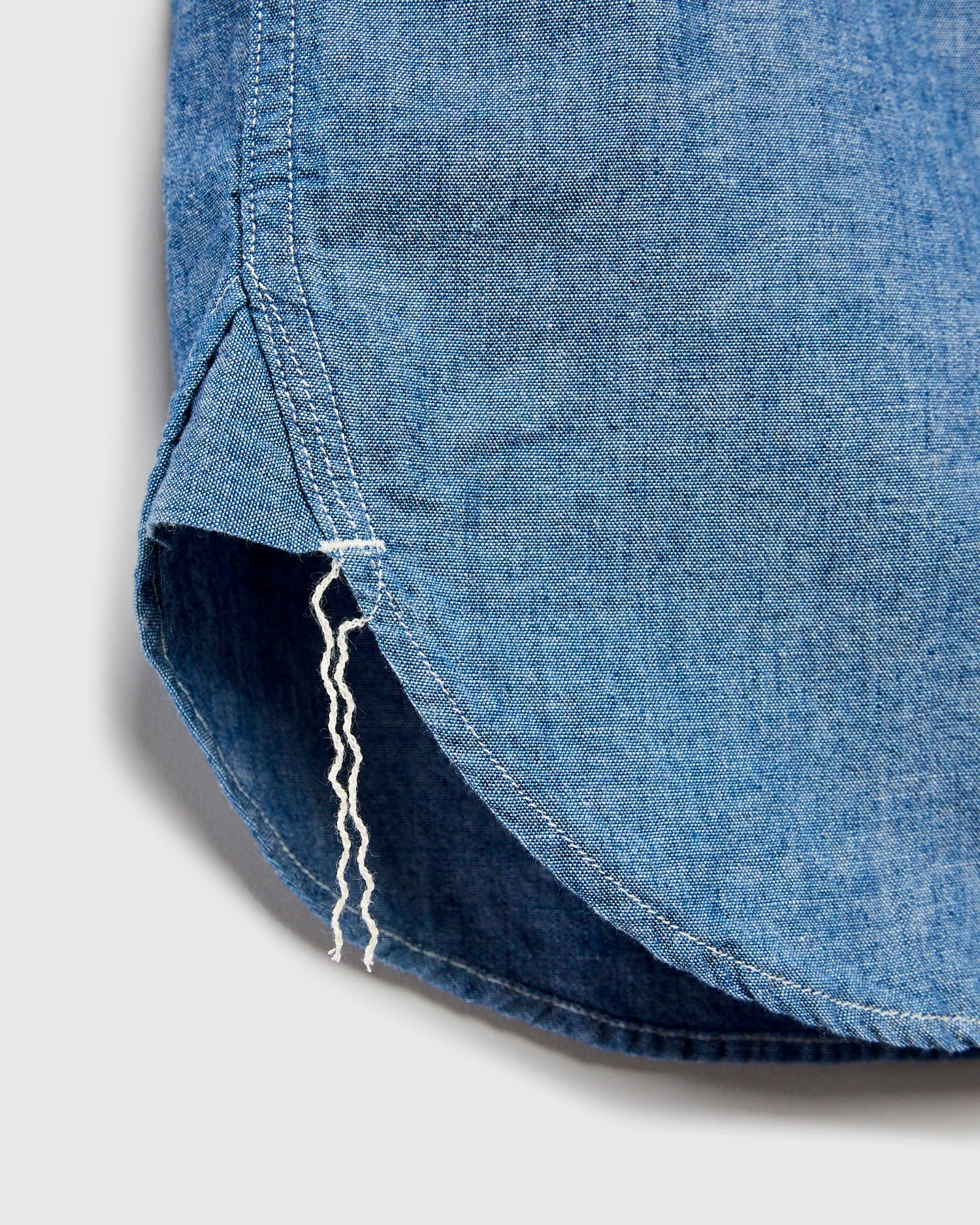 Vintage Fit SS Chambray Work Shirt in Indigo - Image 6