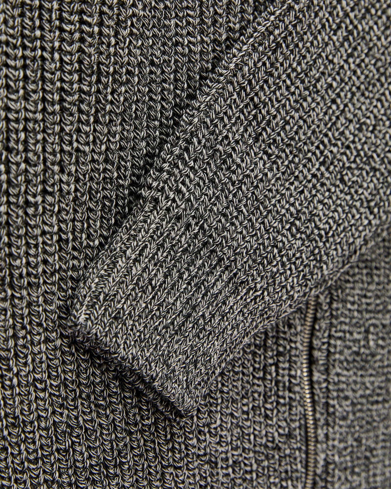Signature Knit Wool Drivers Zip in Ivory/Black - Image 6