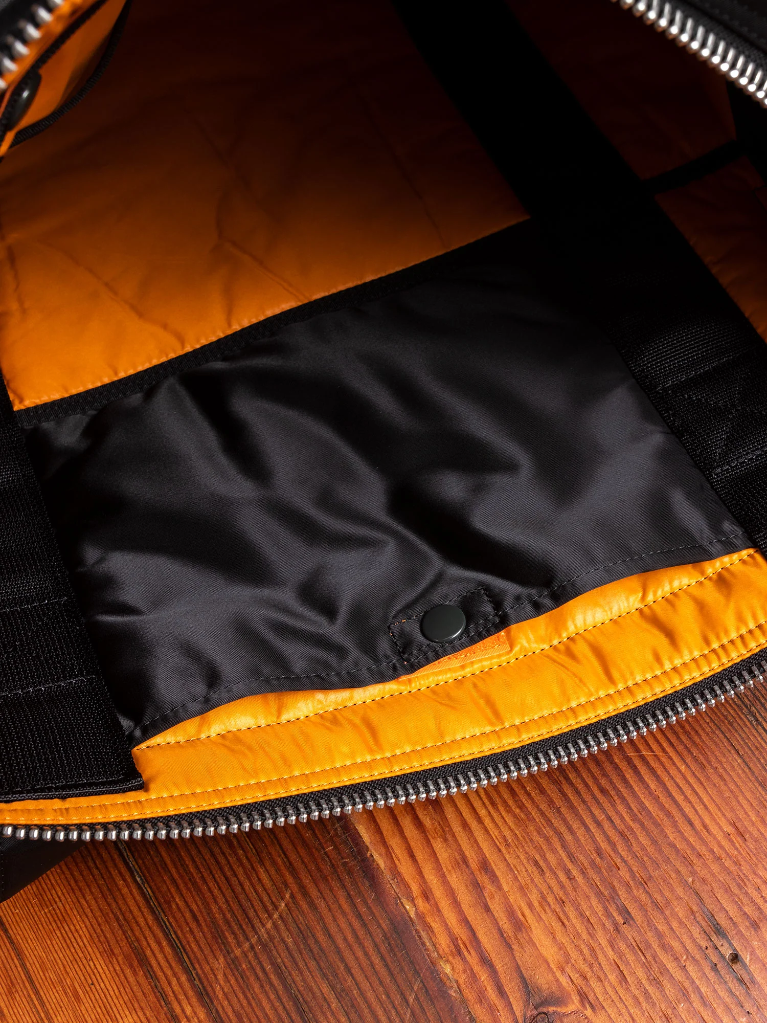 "Tanker" 2-Way Boston Bag (M) in Black - Image 13