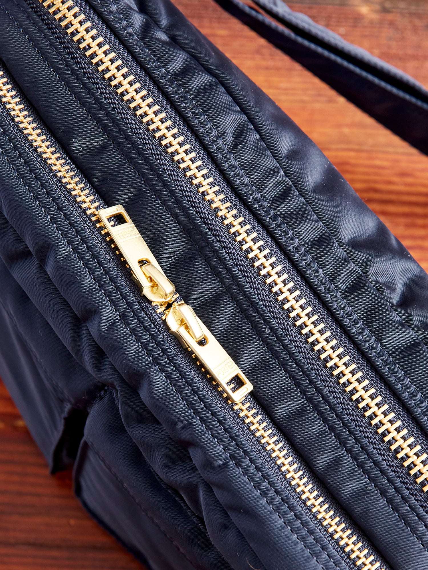 "Tanker" Shoulder Bag (S) in Iron Blue - Image 5