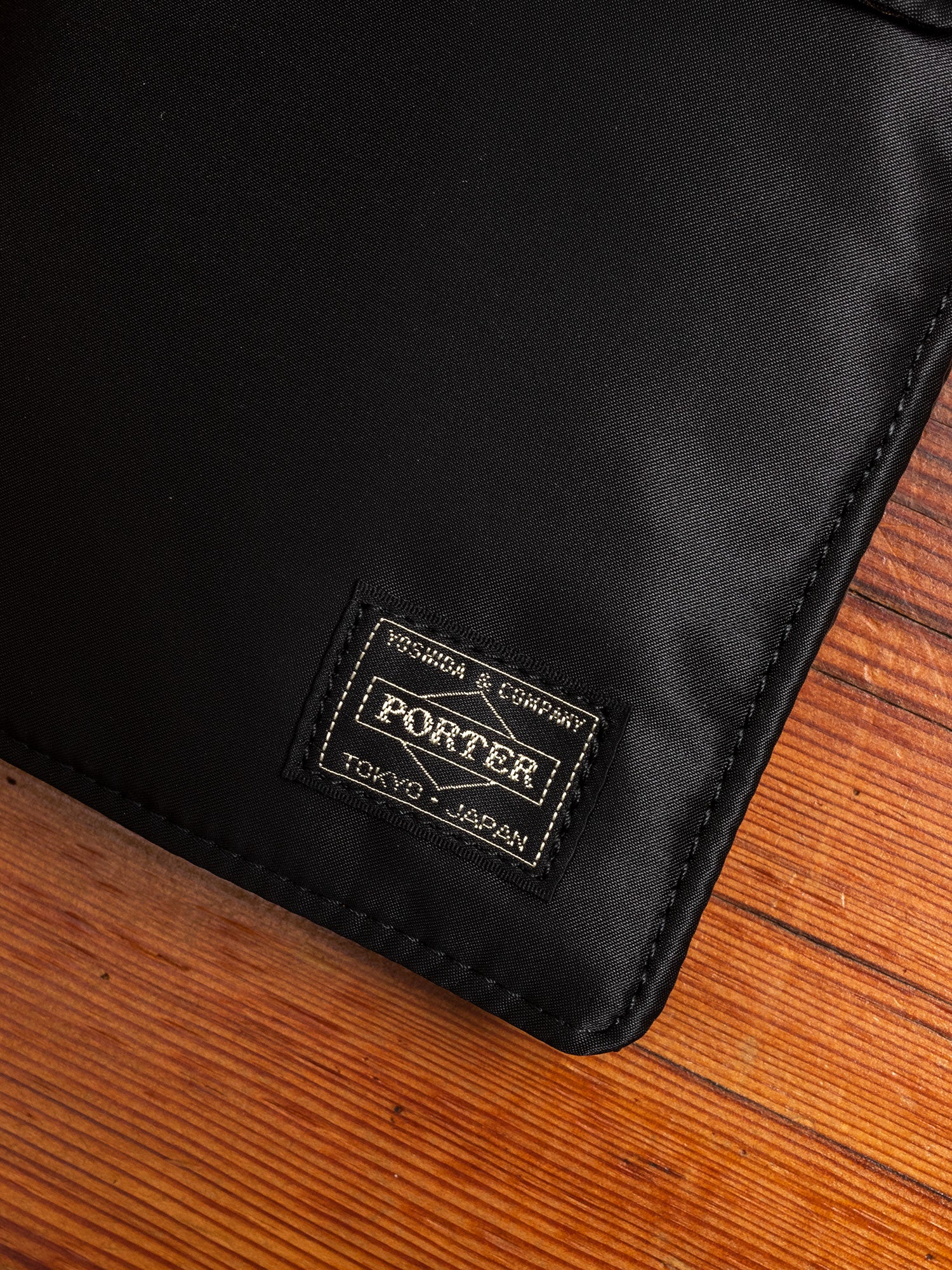 "Tanker" Travel Case in Black - Image 3