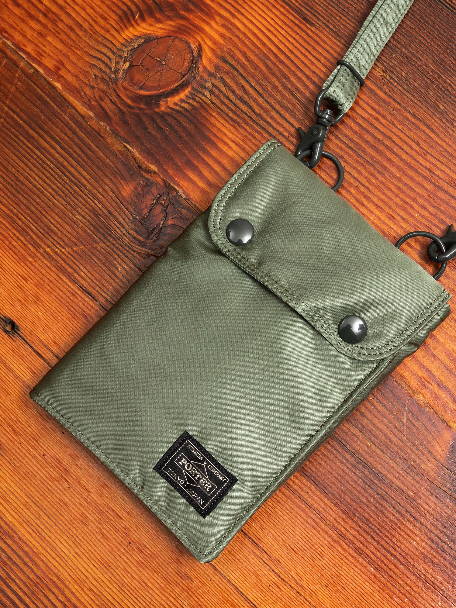 "Tanker" Travel Case in Sage Green - Image 3