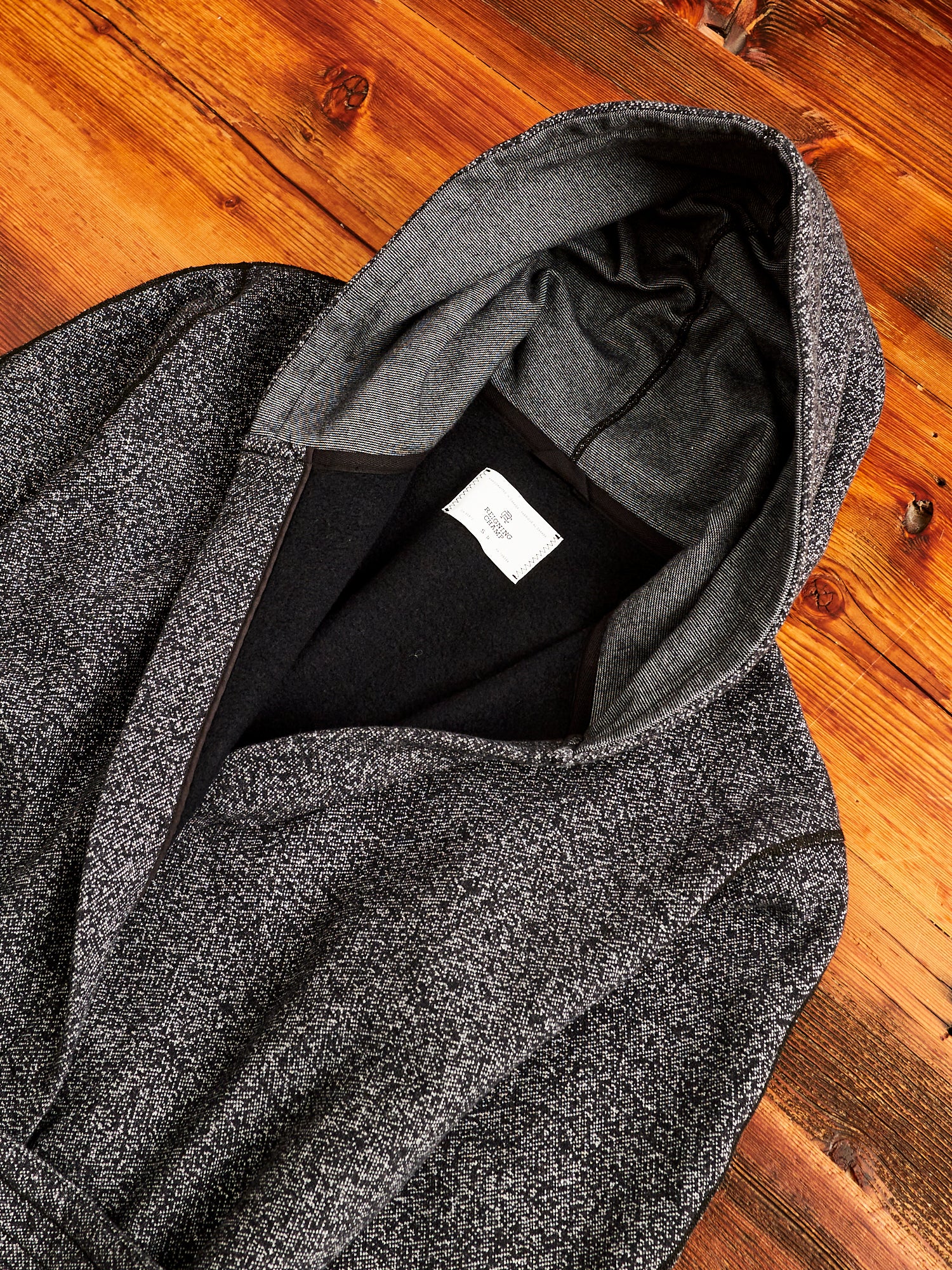 "Tiger Fleece" Robe in Black - Image 4