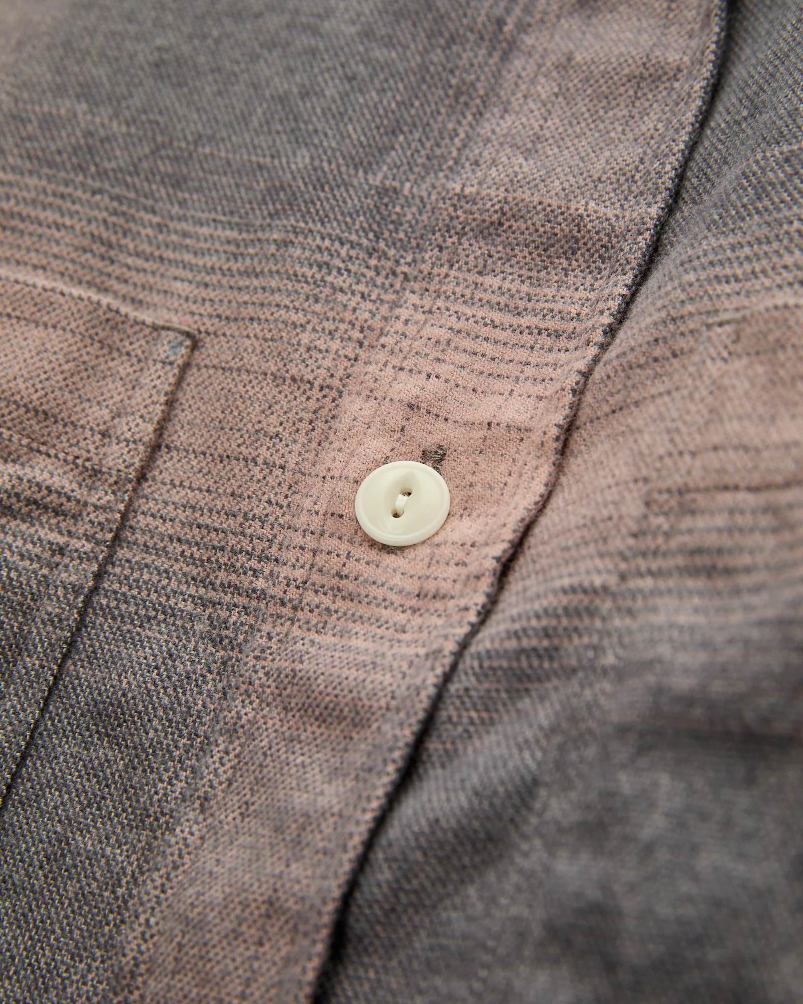Utility Flannel in Mauve Ombre - Image 4