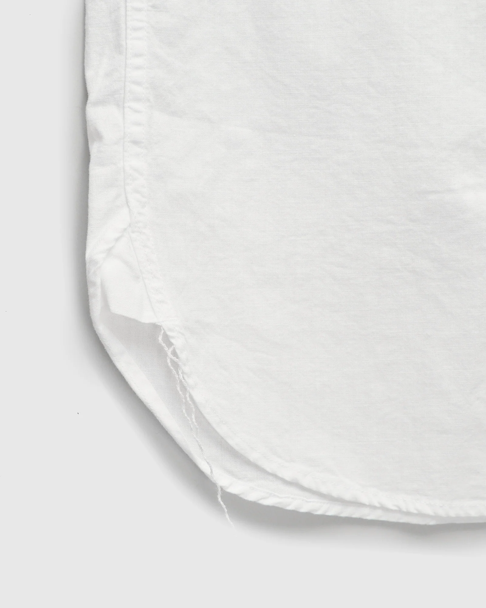 Vintage Fit SS Chambray Work Shirt in White - Image 5