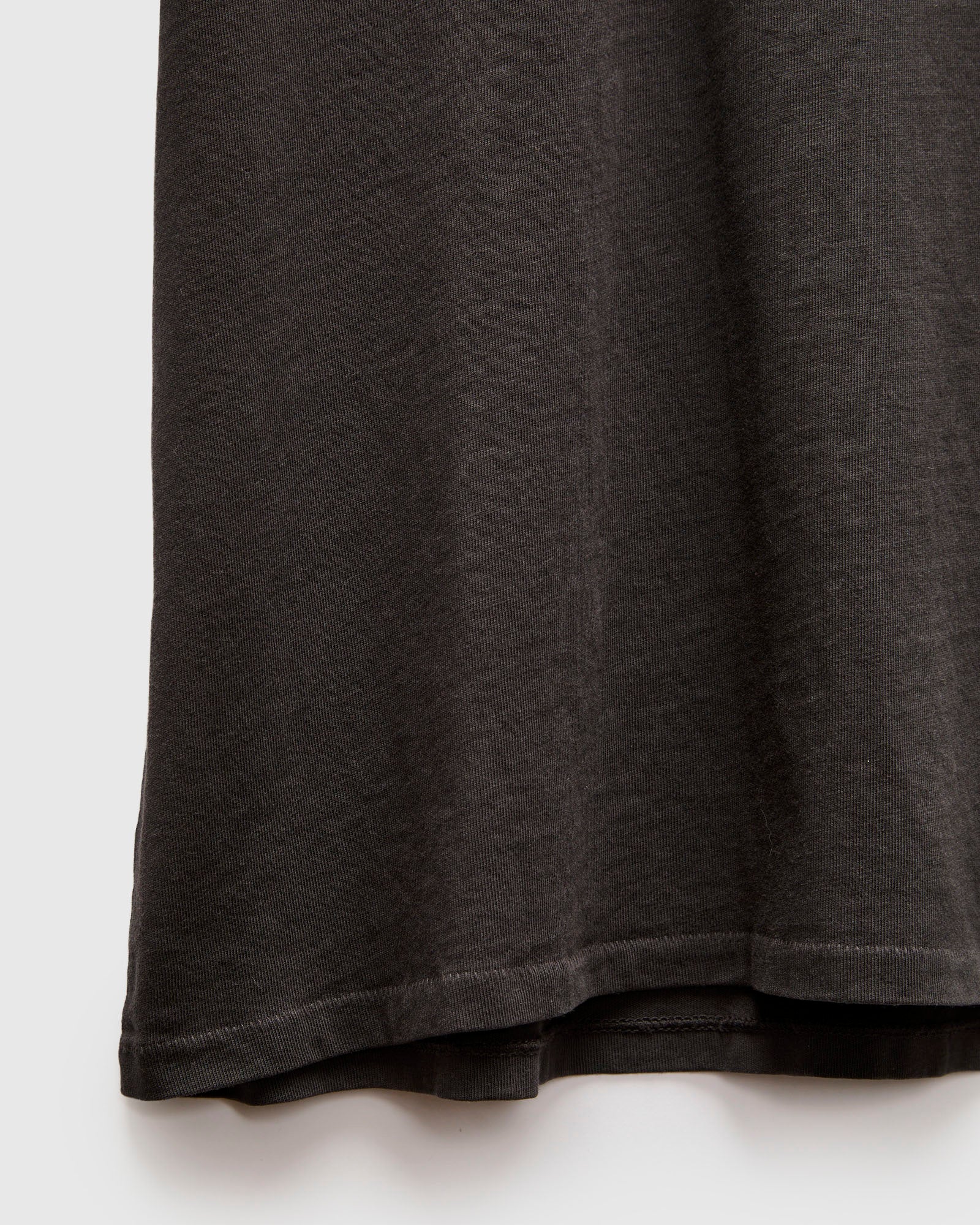 Vintage T-Shirt in Black - Image 7