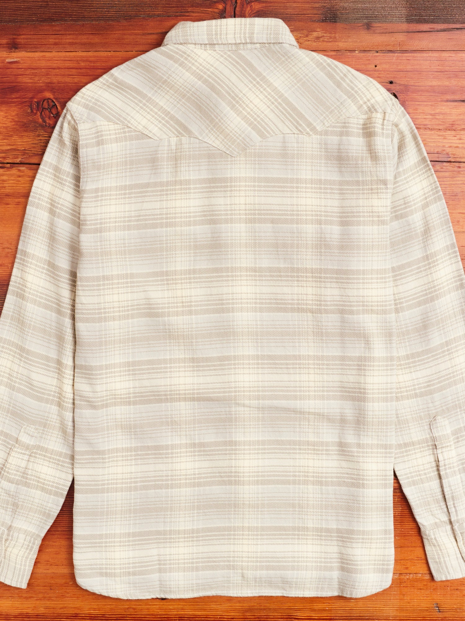 Washed Flannel Pearl Snap Shirt in Warming Grey - Image 8